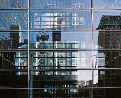 Maré van Noordwyk - Docklands London 80x60cm